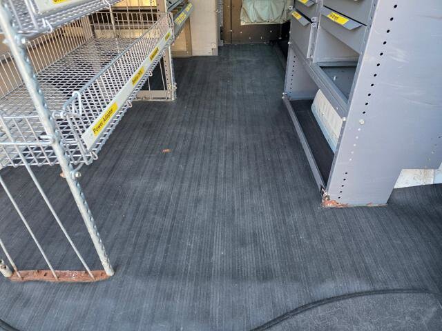 2011 Chevrolet Express 2500 in Blauvelt, NY 10913 - 18048963 34