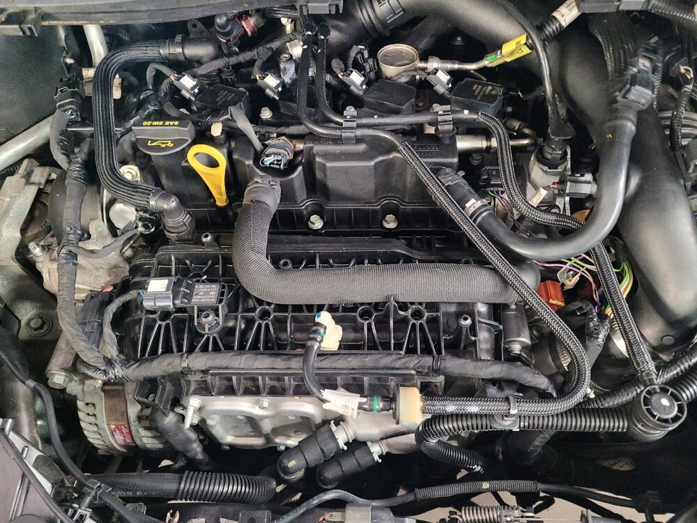 2019 Ford Escape in Clearwater, FL 33764 - 18049042 30