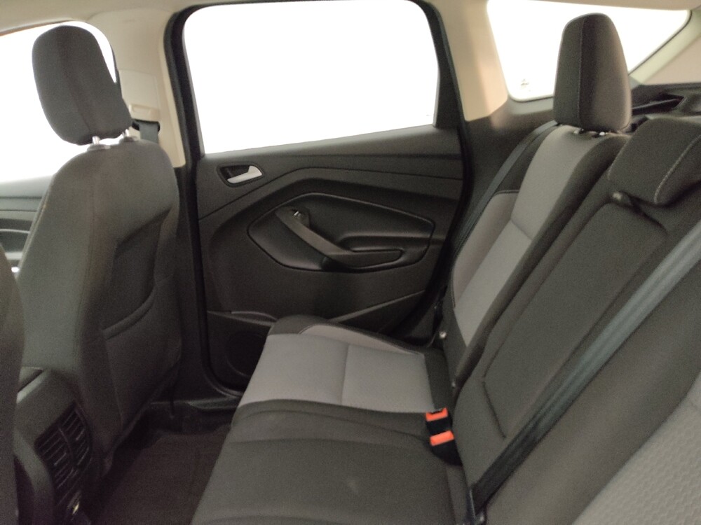 2019 Ford Escape in Clearwater, FL 33764 - 18049042 18