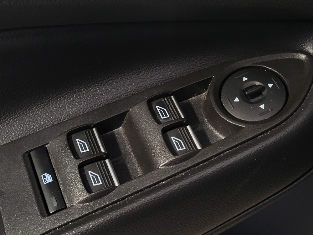 2019 Ford Escape in Clearwater, FL 33764 - 18049042 27