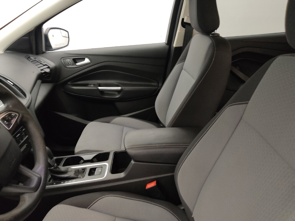 2019 Ford Escape in Clearwater, FL 33764 - 18049042 17