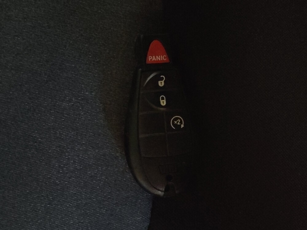 2014 Jeep Cherokee in Hialeah, FL 33014 - 18049216 32