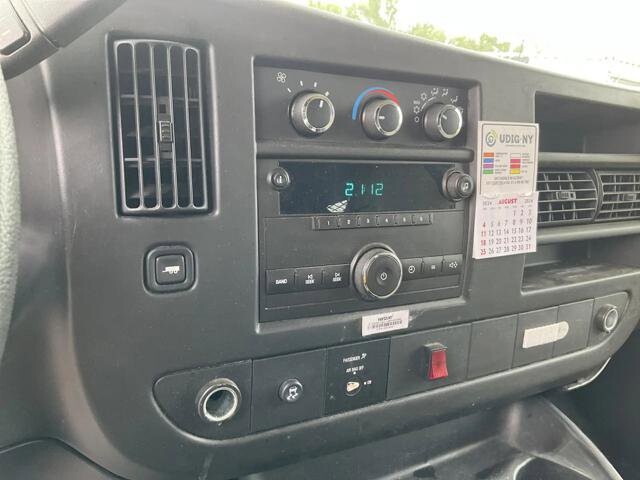 2011 Chevrolet Express 2500 in Blauvelt, NY 10913 - 18049374 57