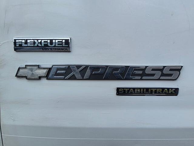 2011 Chevrolet Express 2500 in Blauvelt, NY 10913 - 18049374 43