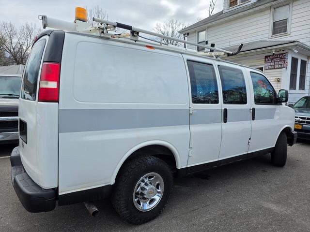 2011 Chevrolet Express 2500 in Blauvelt, NY 10913 - 18049374 7