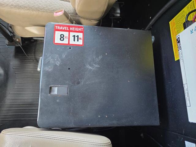 2011 Chevrolet Express 2500 in Blauvelt, NY 10913 - 18049374 25