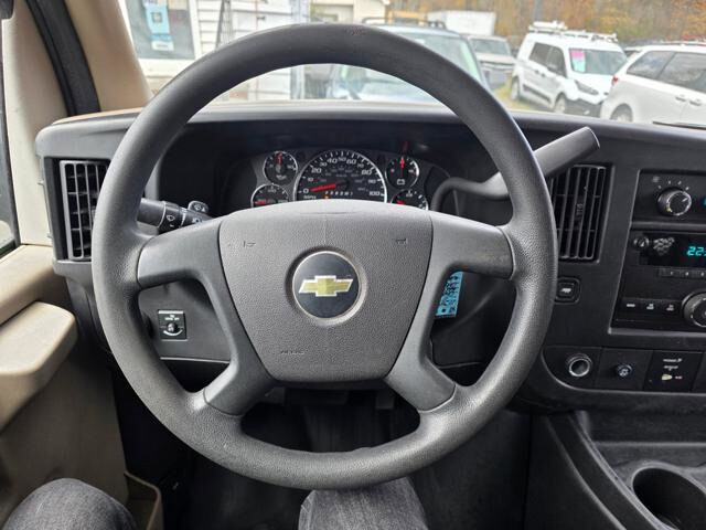 2011 Chevrolet Express 2500 in Blauvelt, NY 10913 - 18049374 13