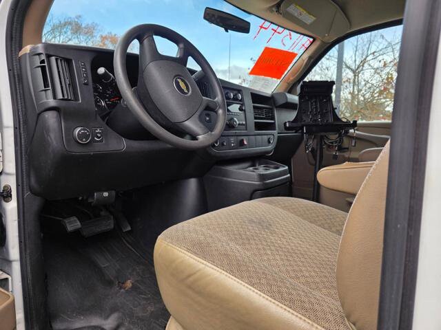 2011 Chevrolet Express 2500 in Blauvelt, NY 10913 - 18049374 10