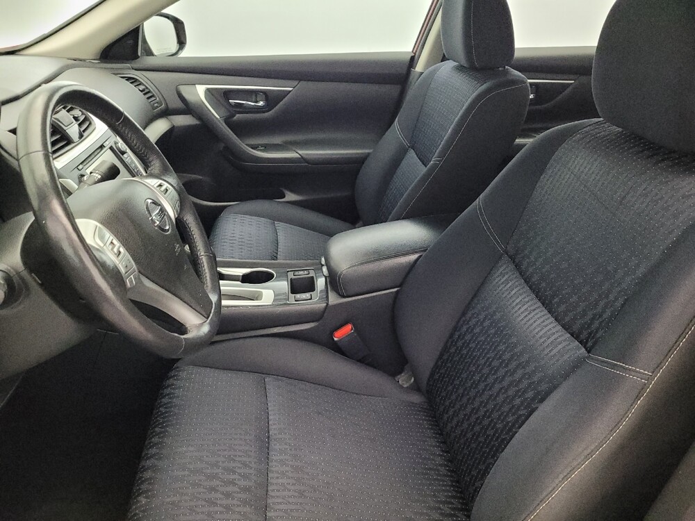 2017 Nissan Altima in Chesapeake, VA 23320 - 18049379 17