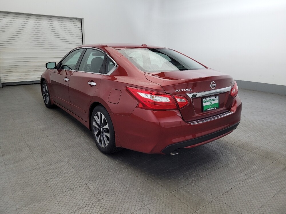 2017 Nissan Altima in Chesapeake, VA 23320 - 18049379 5