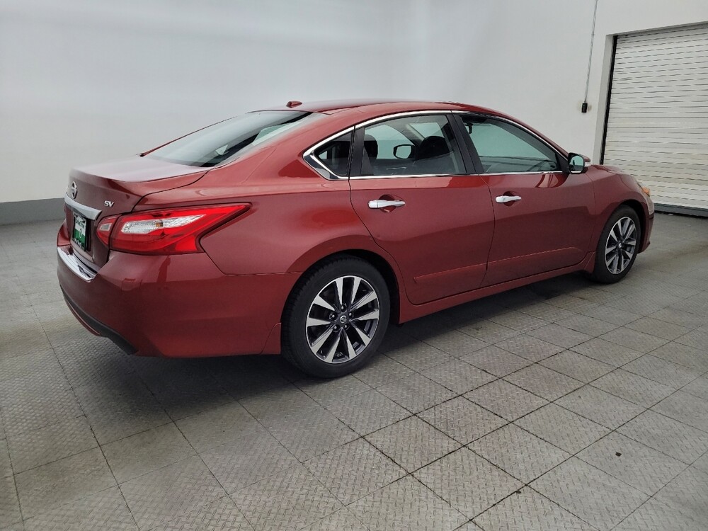 2017 Nissan Altima in Chesapeake, VA 23320 - 18049379 10