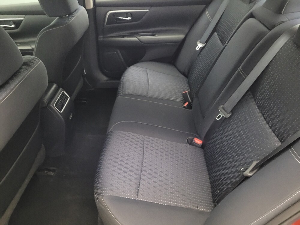 2017 Nissan Altima in Chesapeake, VA 23320 - 18049379 18