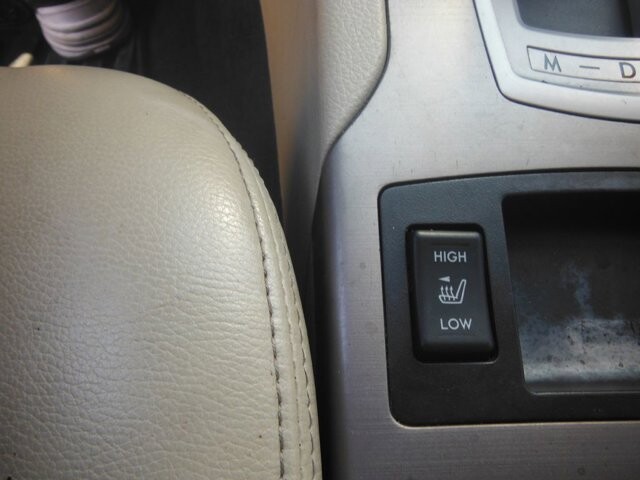 2013 Subaru Outback in Holiday, FL 34690 - 18049380 8