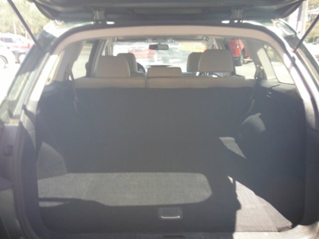 2013 Subaru Outback in Holiday, FL 34690 - 18049380 13
