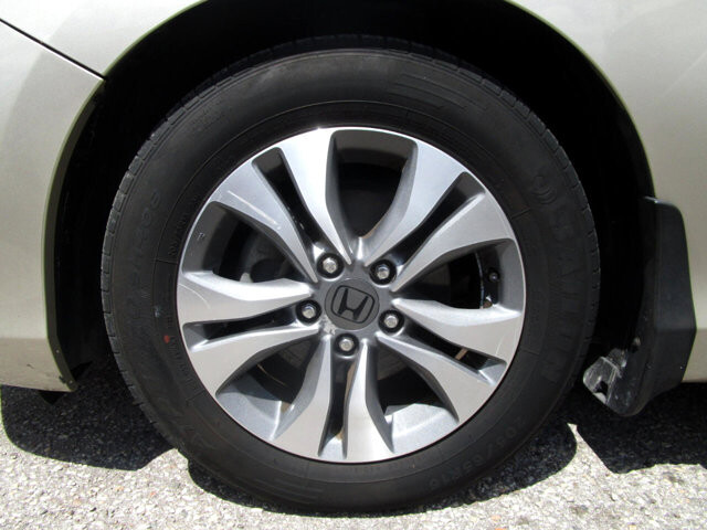 2015 Honda Accord in Tampa, FL 33604-6914 - 18049382 21