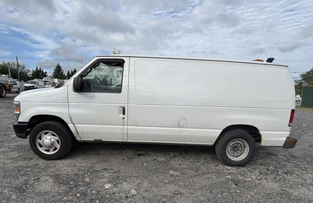 2014 Ford E-150 and Econoline 150 in Blauvelt, NY 10913 - 18049402 4