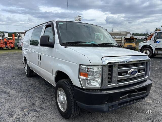 2014 Ford E-150 and Econoline 150 in Blauvelt, NY 10913 - 18049402