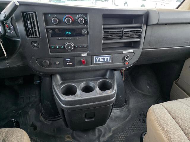 2011 Chevrolet Express 2500 in Blauvelt, NY 10913 - 18049405 16