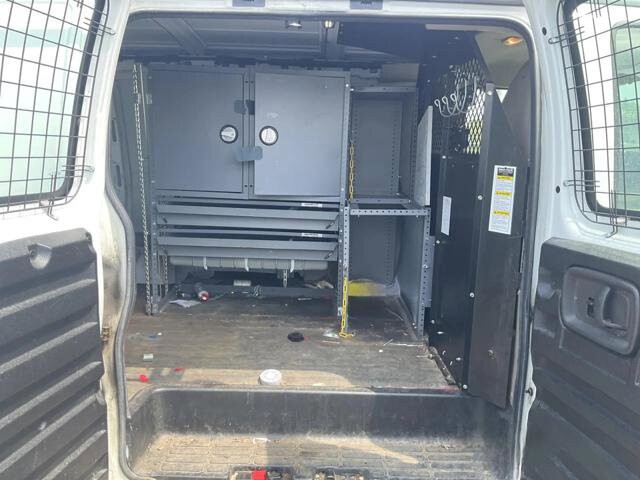 2011 Chevrolet Express 2500 in Blauvelt, NY 10913 - 18049405 61