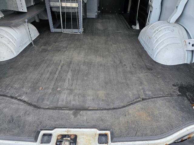 2011 Chevrolet Express 2500 in Blauvelt, NY 10913 - 18049405 37