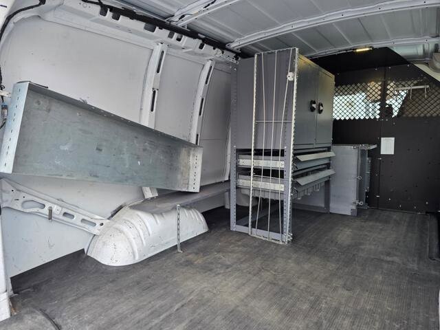 2011 Chevrolet Express 2500 in Blauvelt, NY 10913 - 18049405 34