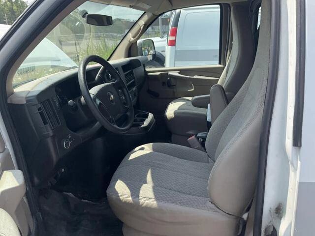 2011 Chevrolet Express 2500 in Blauvelt, NY 10913 - 18049405 54