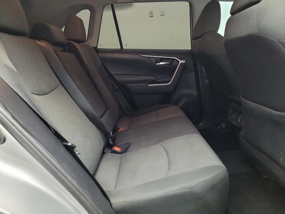 2019 Toyota RAV4 in Plano, TX 75074 - 18049507 19