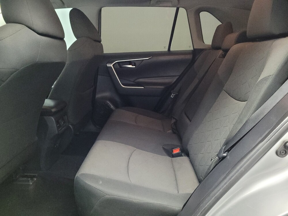 2019 Toyota RAV4 in Plano, TX 75074 - 18049507 18