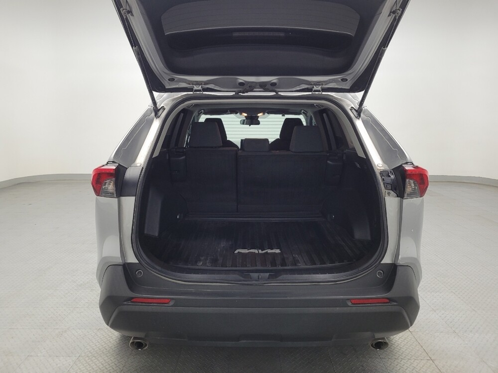 2019 Toyota RAV4 in Plano, TX 75074 - 18049507 29