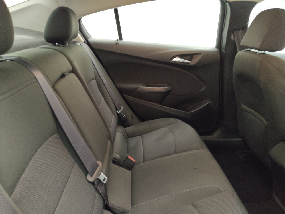 2016 Chevrolet Cruze in Des Moines, IA 50310 - 18049623 19