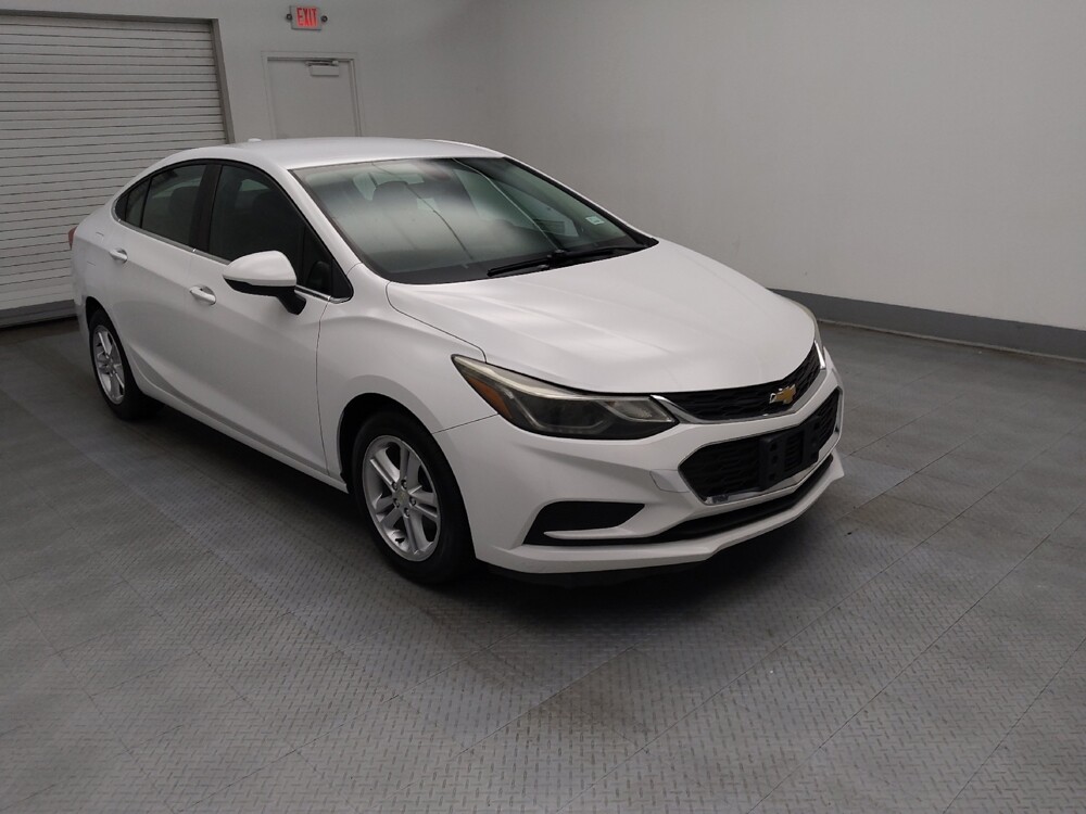 2016 Chevrolet Cruze in Des Moines, IA 50310 - 18049623 13