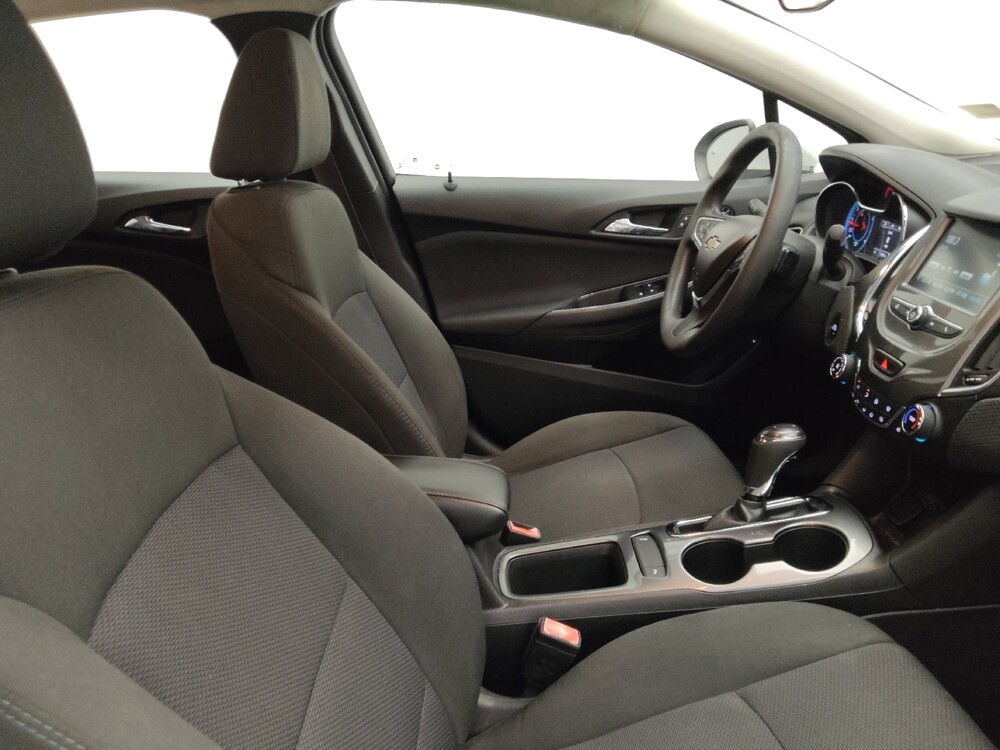 2016 Chevrolet Cruze in Des Moines, IA 50310 - 18049623 21