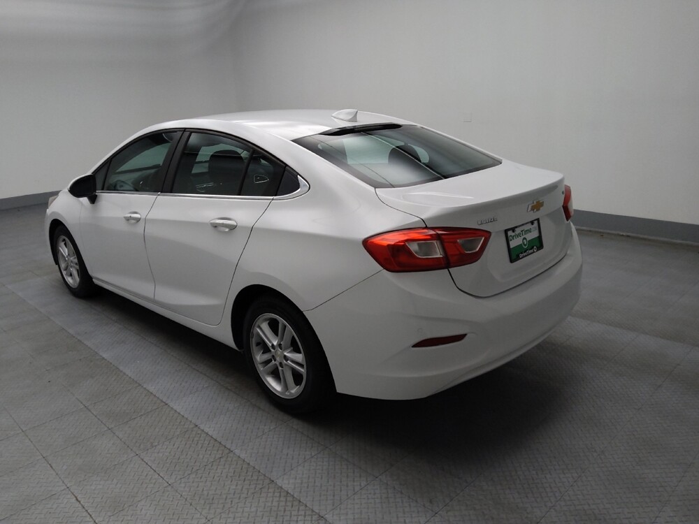 2016 Chevrolet Cruze in Des Moines, IA 50310 - 18049623 5