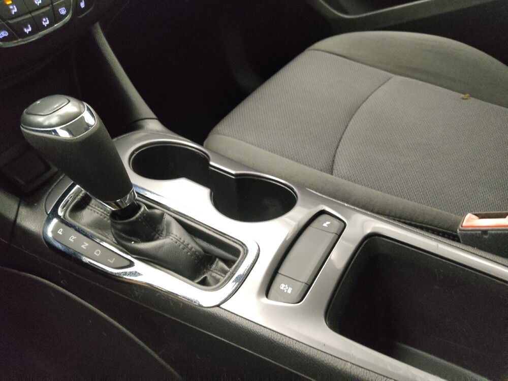 2016 Chevrolet Cruze in Des Moines, IA 50310 - 18049623 26