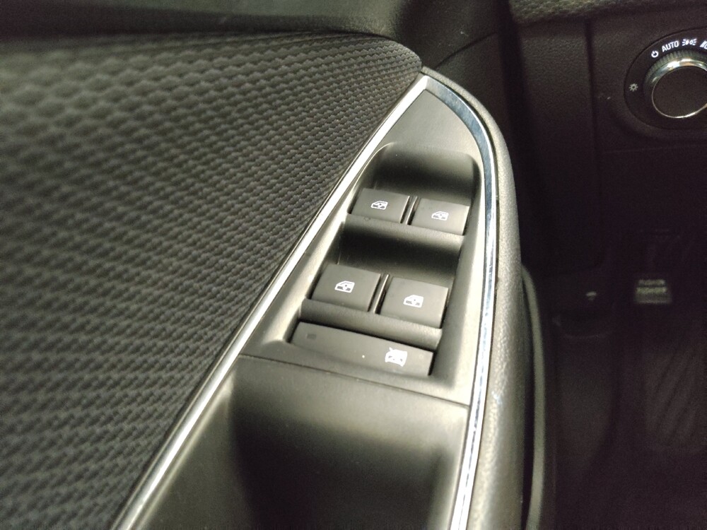 2016 Chevrolet Cruze in Des Moines, IA 50310 - 18049623 27