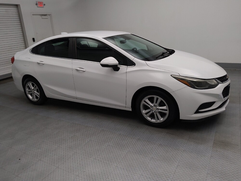 2016 Chevrolet Cruze in Des Moines, IA 50310 - 18049623 11