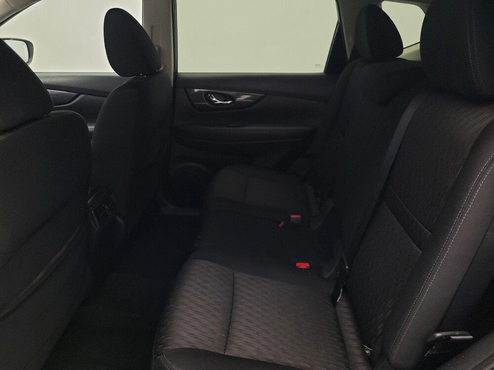 2017 Nissan Rogue in Miami, FL 33157 - 18049631 18