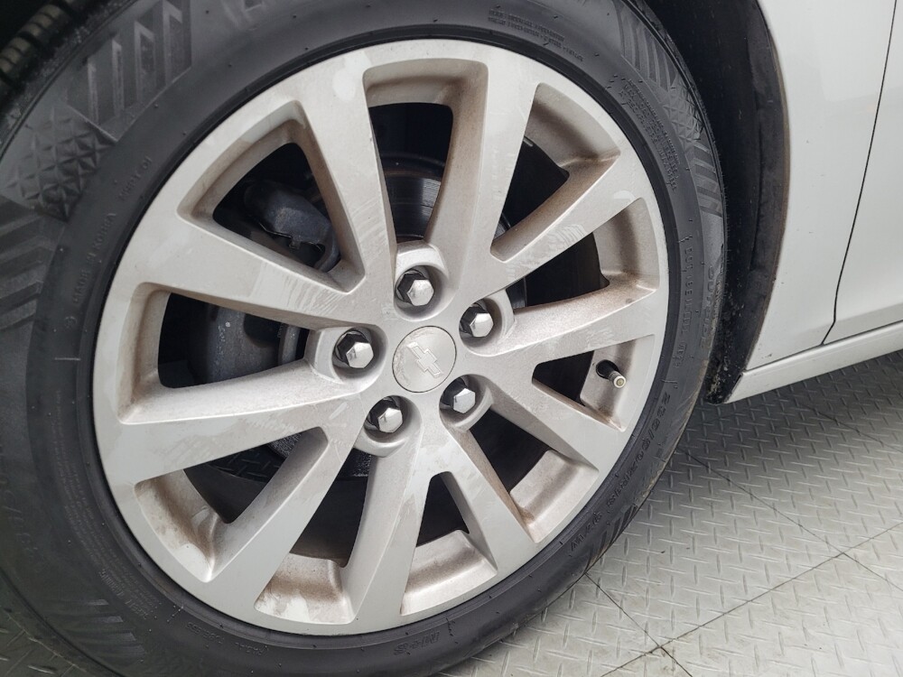 2015 Chevrolet Malibu in Jacksonville, FL 32225 - 18049669 31