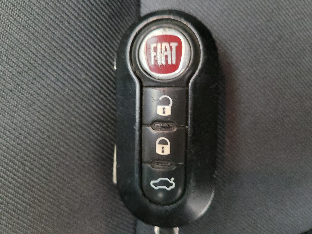 2015 FIAT 500 in Eastpointe, MI 48021 - 18049701 32