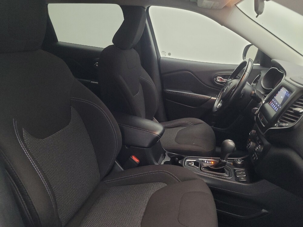 2019 Jeep Cherokee in Stone Mountain, GA 30083 - 18049759 21