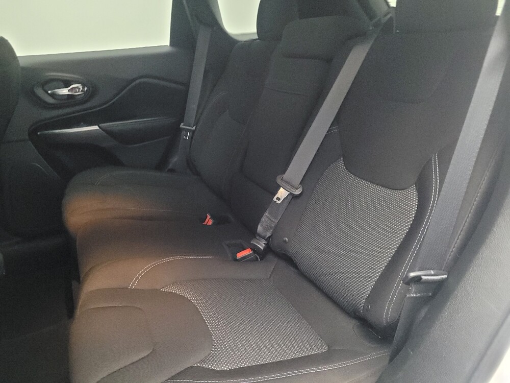 2019 Jeep Cherokee in Stone Mountain, GA 30083 - 18049759 18