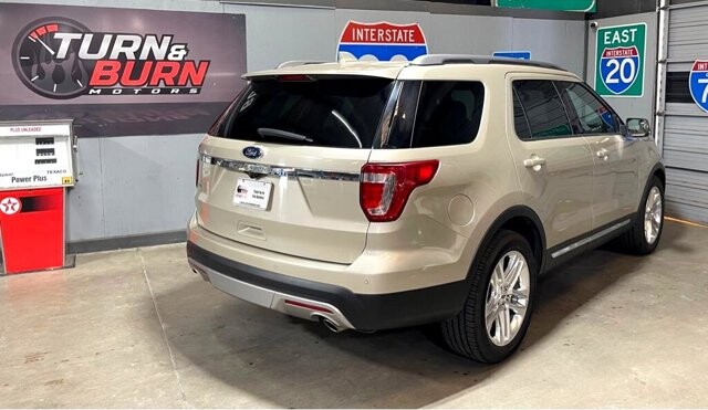 2017 Ford Explorer in Conyers, GA 30094 - 18049777 4