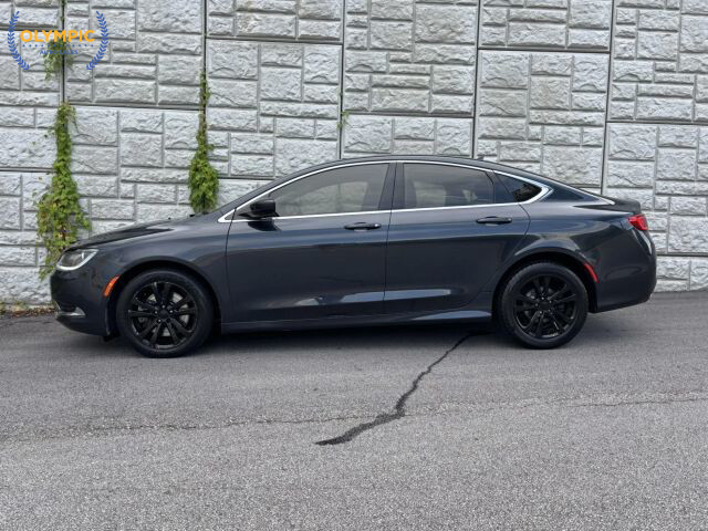 2017 Chrysler 200 in Decatur, GA 30032 - 18049789 7