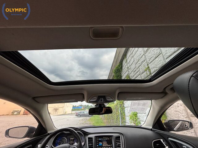 2017 Chrysler 200 in Decatur, GA 30032 - 18049789 35