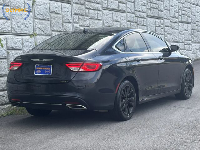 2017 Chrysler 200 in Decatur, GA 30032 - 18049789 6