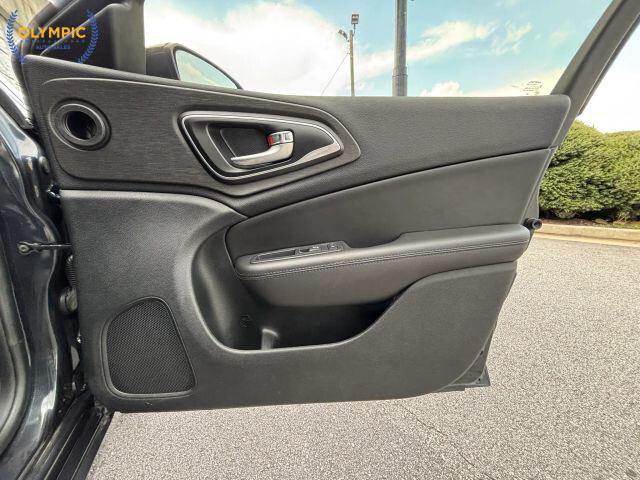 2017 Chrysler 200 in Decatur, GA 30032 - 18049789 42