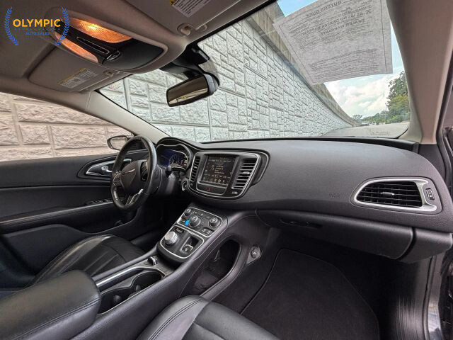 2017 Chrysler 200 in Decatur, GA 30032 - 18049789 19