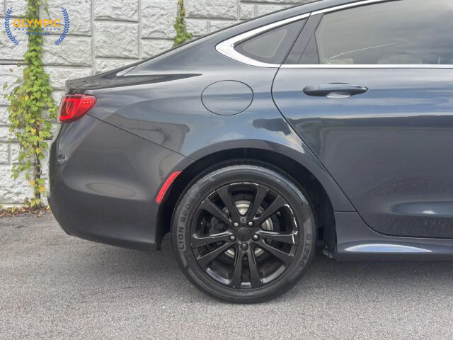 2017 Chrysler 200 in Decatur, GA 30032 - 18049789 12