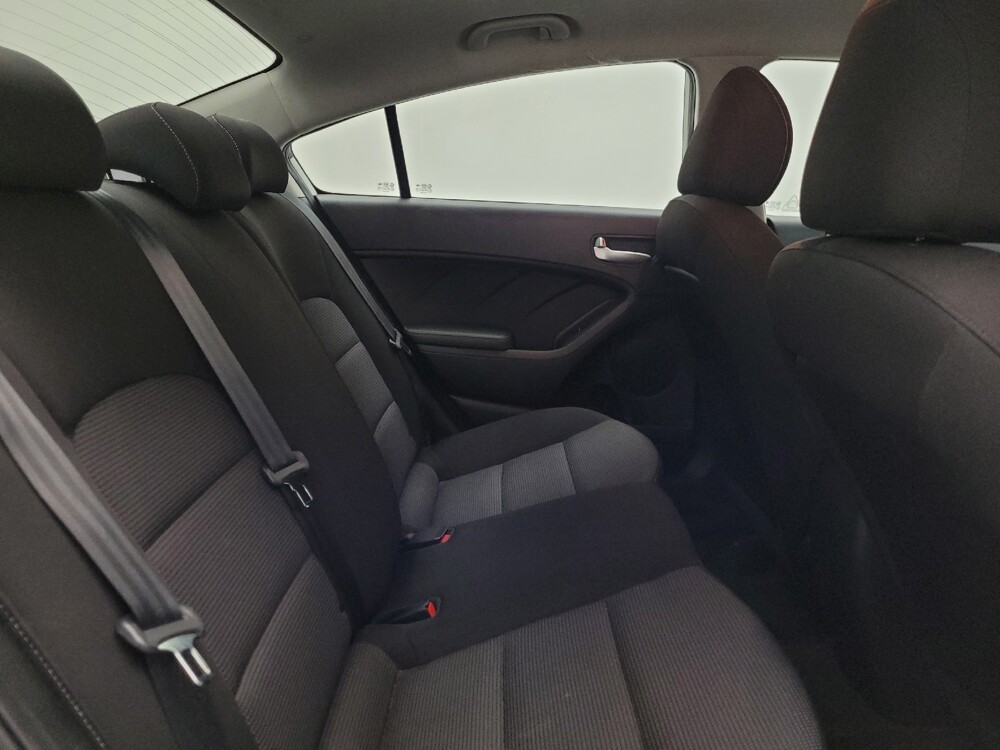 2018 Kia Forte in Midlothian, IL 60445 - 18050020 19