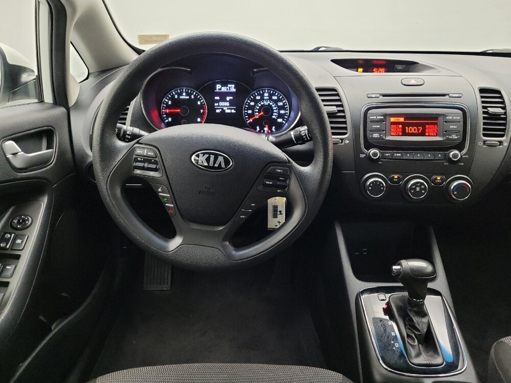 2018 Kia Forte in Midlothian, IL 60445 - 18050020 22